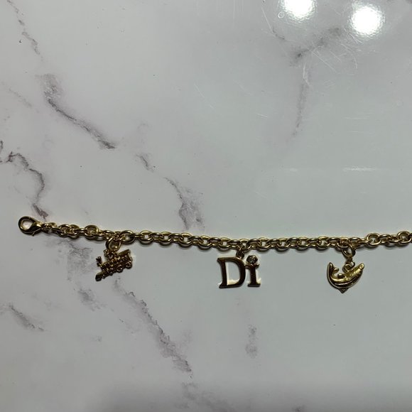 Diamonds International Gold 4 Charm Bracelet Alaska Edition! - Picture 6 of 9
